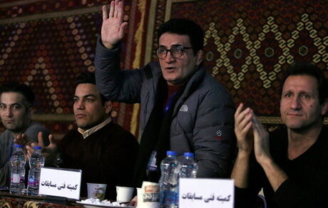 
محمد بنا: سطح قهرمانی کشور بالاتر از باشگاه‌های جهان بود/ ملی‌پوشان نمایش بدی داشتند
