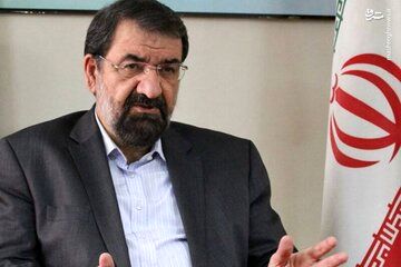 محسن رضایی: از زلنسکی درس بگیرید