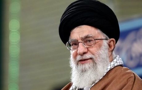 واکنش توئیتری حساب رسمی سایت رهبر انقلاب به سفر شب گذشته ترامپ به افغانستان
