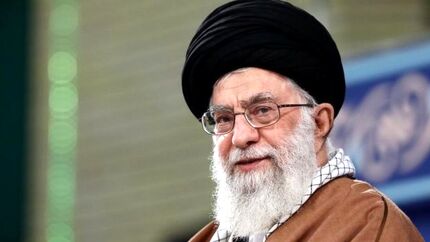 واکنش توئیتری حساب رسمی سایت رهبر انقلاب به سفر شب گذشته ترامپ به افغانستان
