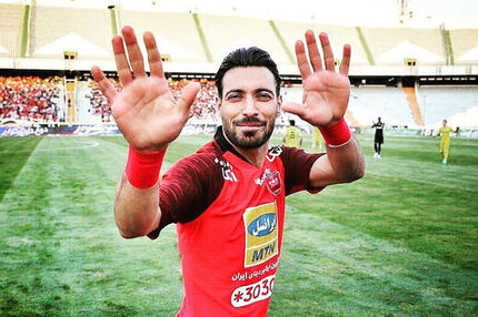 ادامه جشن آنفالوی پرسپولیسی‌ها برای شجاع/ عکس