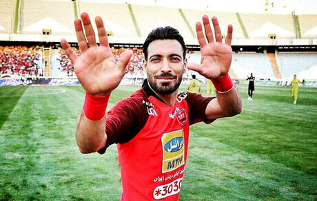 ادامه جشن آنفالوی پرسپولیسی‌ها برای شجاع/ عکس