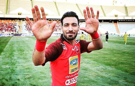 ادامه جشن آنفالوی پرسپولیسی‌ها برای شجاع/ عکس