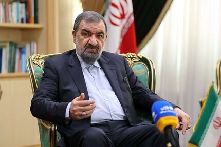 محسن رضایی: آمریکا و انگلیس حماقت بزرگی کردند