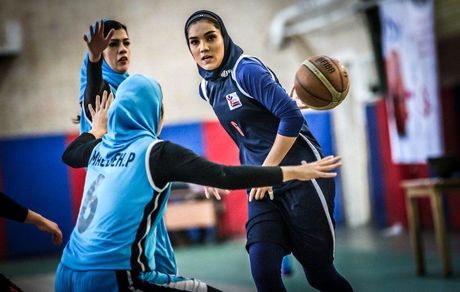 لیگ برتر بسکتبال زنان: ادامه صدرنشینی گروه بهمن / باخت بدهنگام شهرداری گرگان