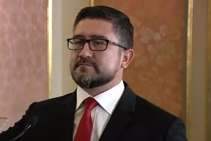 وزیر حمل و نقل دولت پرو بدلیل فساد برکنار شد