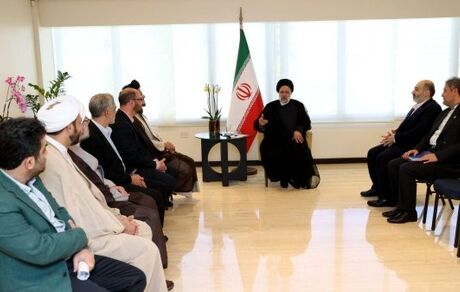 دیدار برخی اعضای تشکل‌های اسلامی و فرهنگی ونزوئلا با رئیس جمهور کشورمان