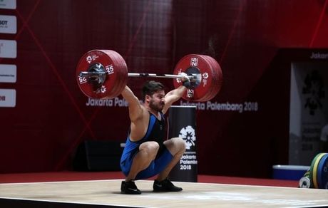 ناکامی رستمی در شکستن رکورد جهان/ سهراب رکورد ۲۰۰ کیلوگرم ثبت کرد