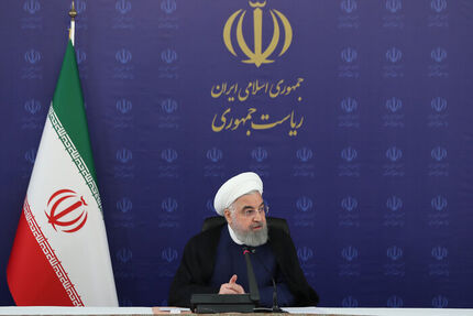 روحانی: مبتلا شدن به کرونا ننگ و عار نیست/ از فردا ماسک‌زدن اجباری است 
