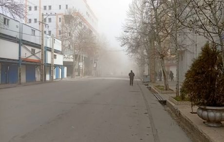 تخریب چند ساختمان اداری و مسکونی خرم‌آباد در پی حملات هوایی