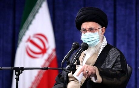 جمعی از ورزشکاران با رهبر انقلاب دیدار کردند