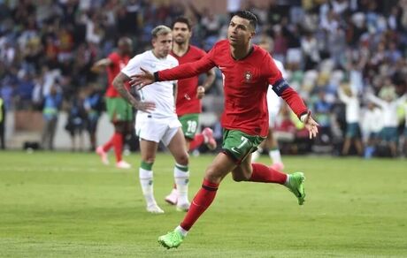 شوک به فوتبال: رونالدو در جام جهانی ۲۰۳۰ به میدان خواهدرفت