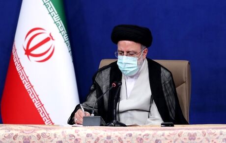 رئیس جمهور دستور رسیدگی فوری به وضع زلزله‌زدگان آذربایجان غربی را صادر کرد