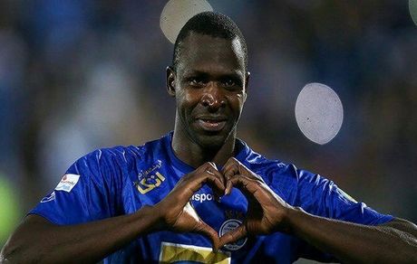 دیاباته در بین ۶ مهاجم مورد نظر AFC