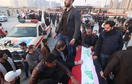 پیکرهای سردار سلیمانی و شهدای حشد شعبی وارد منطقه الجادریه بغداد شد
