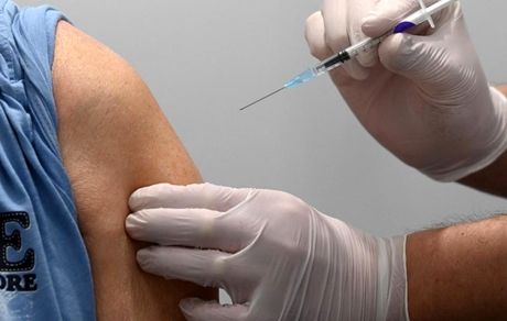 مرد آلمانی بدلیل ۸۷ بار واکسن زدن بازداشت شد