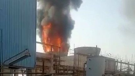 انبار ضایعات پتروشیمی مارون در بندر ماهشهر آتش گرفت