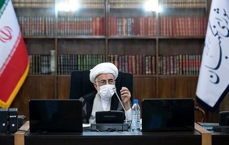 دنیا باید از جمهوری اسلامی ایران الگو بگیرد/حاکمان آمریکا به فکر منافع شخصی و جناحی خود هستند