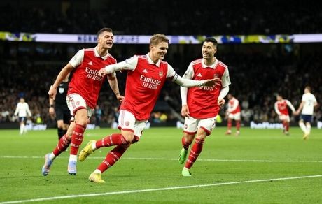 آرسنال روی نوار برد / تاتنهام هم حرفی برای گفتن نداشت