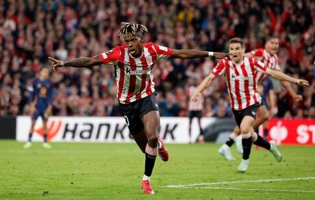 لیگ اروپا: حذف رم در روز تحقیر آژاکس و صعود لاتسیو با تیم‌های انگلیسی / پنالتی تیم مورینیو را حذف کرد