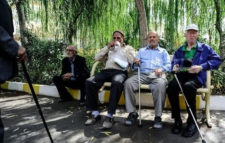 عیدی بازنشستگان، ۱۰ میلیون تومان شد