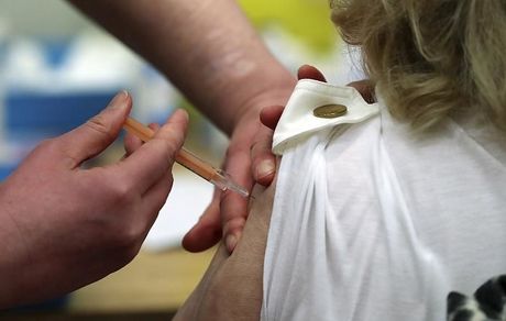 پیشنهاد سازمان جهانی بهداشت به اروپا در مورد واکسیناسیون کرونا