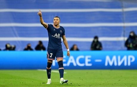 ستاره فرانسوی از دست رئال خارج شد / ام‌باپه با پاریس تمدید کرد