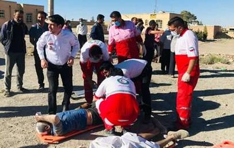 ۳۲ فوتی و مصدوم در تصادف بین اتوبوس و تریلی