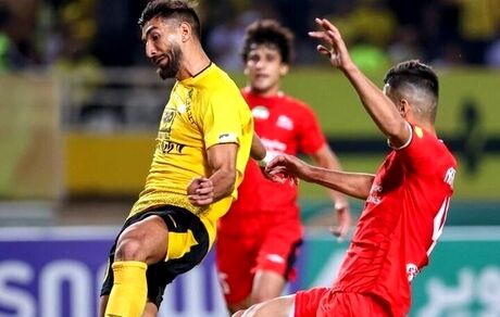 سپاهان دربی اصفهان را برد و صدرنشین شد
