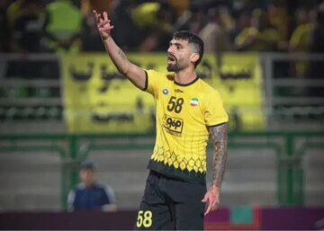 مدافع سپاهان جدا شد