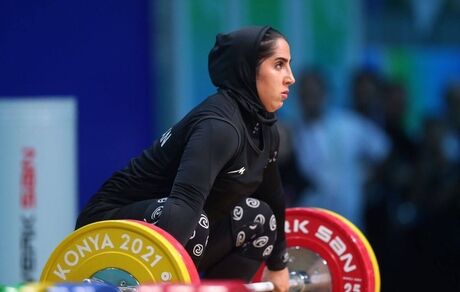 الهام حسینی برترین وزنه‌بردار بانوی ایرانی در جهان لقب گرفت