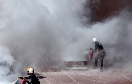 مهار آتش‌سوزی در واحد تقطیر پالایشگاه آبادان