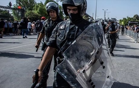 چه خبر از تحولات تونس؟ / رئیس مجلس، امارات را عامل کودتا و آشوب بیان کرد