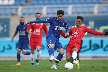 مسابقات لیگ برتر فوتبال با حضور تماشاگران برگزار می‌شود