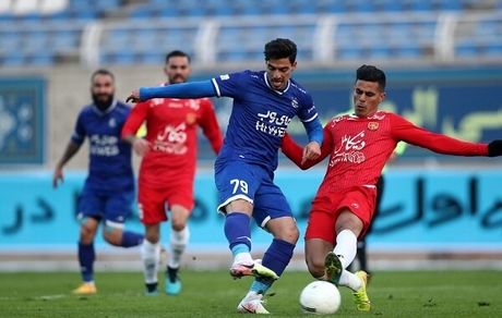 مسابقات لیگ برتر فوتبال با حضور تماشاگران برگزار می‌شود