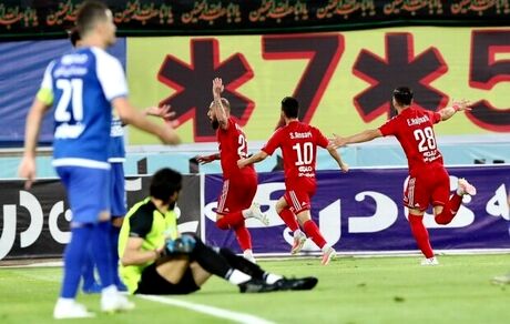 وریا غفوری: به خودی‌هایی که باعث حاشیه شدند تبریک می‌گویم!