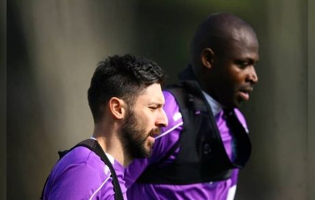 یک هوادار استقلال ۵۰ هزار دلار به سعادتمند داد