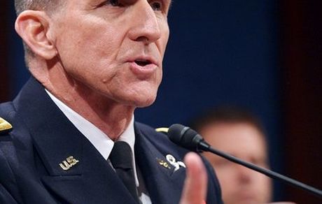 ترامپ، مایکل فلین را عفو کرد، صدای هر دو حزب آمریکا را درآورد