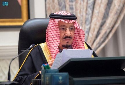 پادشاه عربستان سعودی به بیمارستان منتقل شد