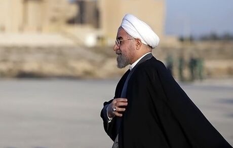 
استعفای روحانی برای نجات کشور از بن بست/ «گر تو بهتر می زنی بستان بزن»
