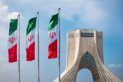 شرکت های ایرانی از سالی سخت جان به در بردند