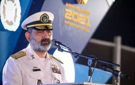 نیروی دریایی ارتش ایران در عمق دریاها حضور شبانه‌روزی دارد/ محتاج هیچ کشوری نیستیم