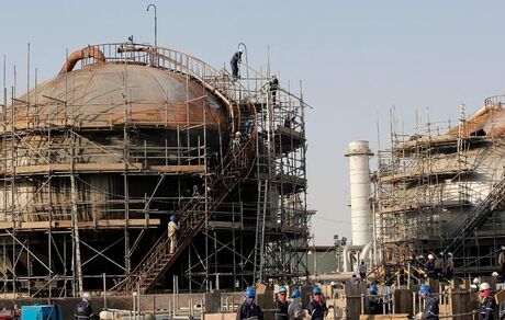 موشک باران تاسیسات آرامکو عربستان