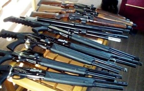 کشف یک انبار بزرگ محل اختفای سلاح‌های جنگی سبک و نیمه‌سنگین در استان سیستان و بلوچستان