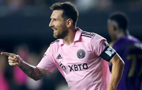 بلیت بازی تیم لیونل مسی، ۱۰ دقیقه‌ای تمام شد