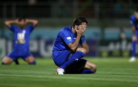 فوتبال زیبا هم طلسم آبی را نشکست