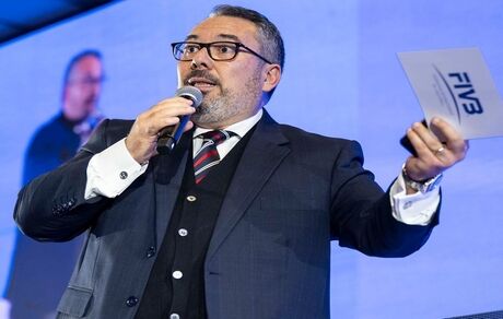 تمجید رئیس فدراسیون جهانی والیبال از دیدار تماشایی ایران و فیلیپین