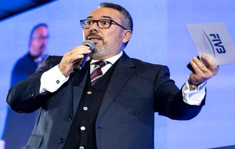 تمجید رئیس فدراسیون جهانی والیبال از دیدار تماشایی ایران و فیلیپین