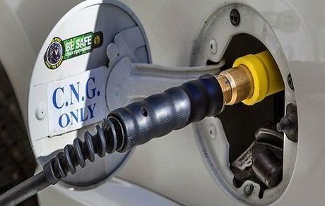 قیمت خودروهای دوگانه‌سوز از تک‌سوز ۱۰ میلیون تومان گرانتر شد