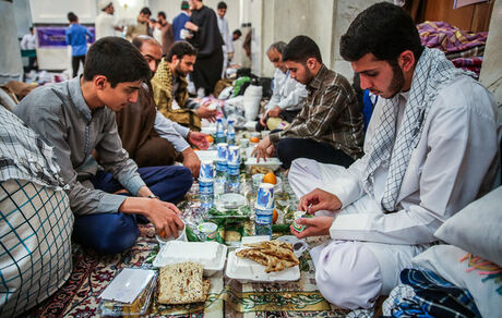 پیش بینی حضور ۶۰۰ هزار دانش‌آموز در مراسم اعتکاف
